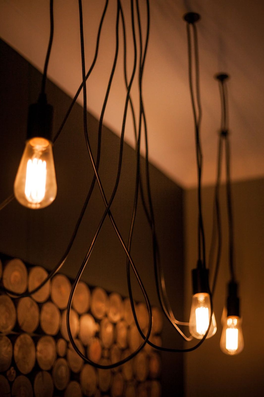 Cluster of filament pendant bulbs